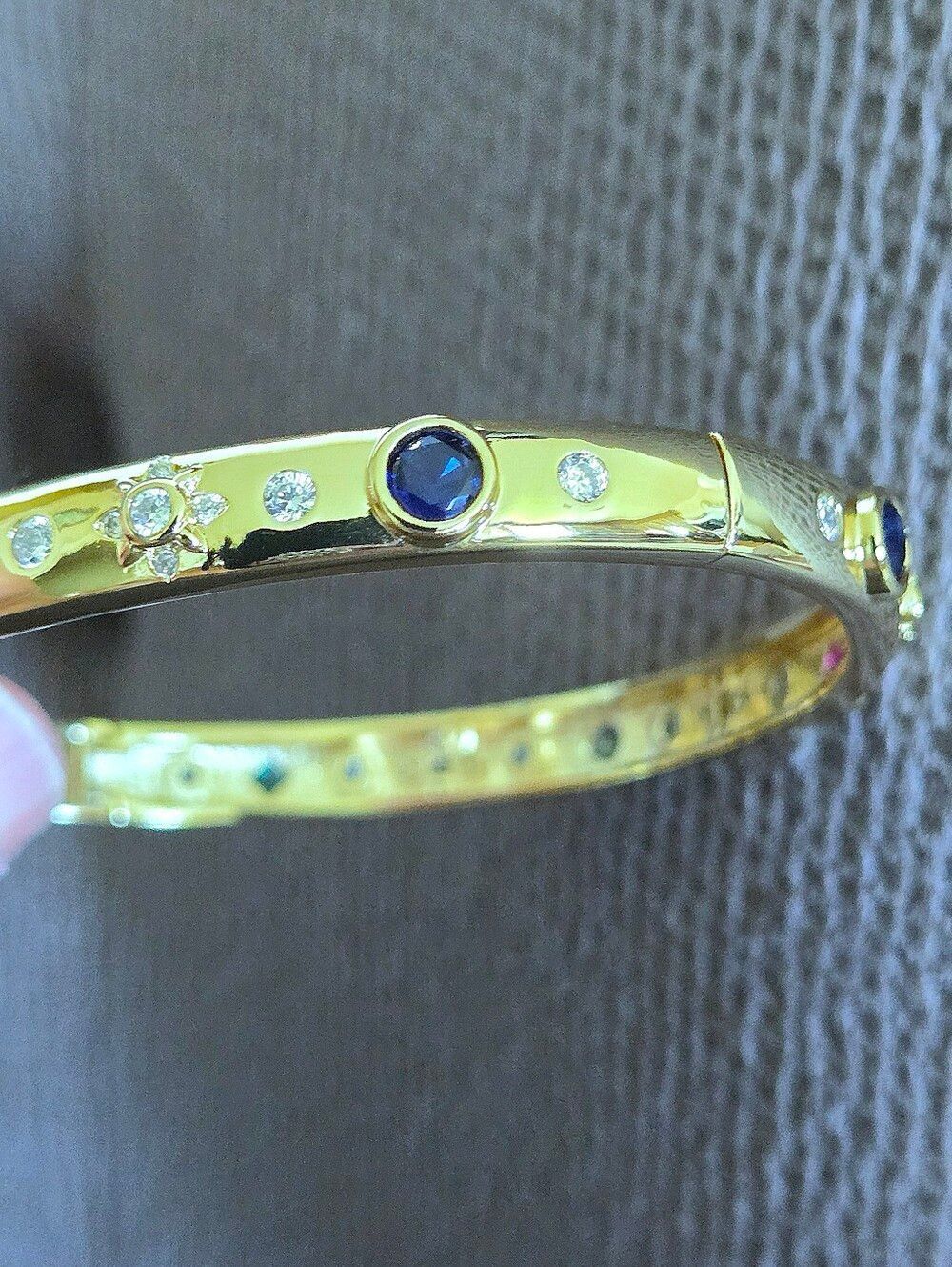 Zeyzey Thin Gold💛 Hinged Bracelet with Cubic Zirconias💎 - NWT - Picture 10 of 16